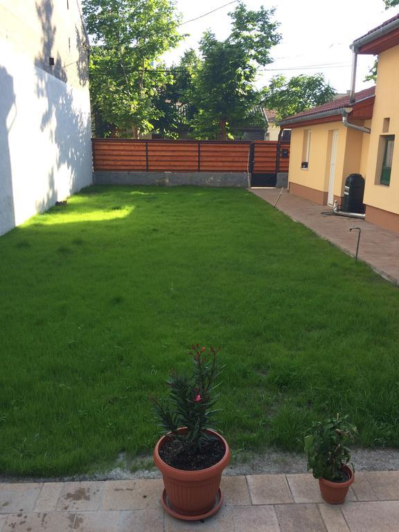 Green Garden Apartman Apartment Будапеща Екстериор снимка